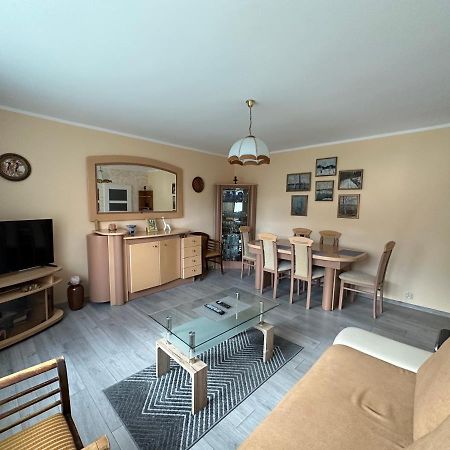 Tradycyjne Mieszkanie Przy Parku Norweskim Jelenia Góra Buitenkant foto